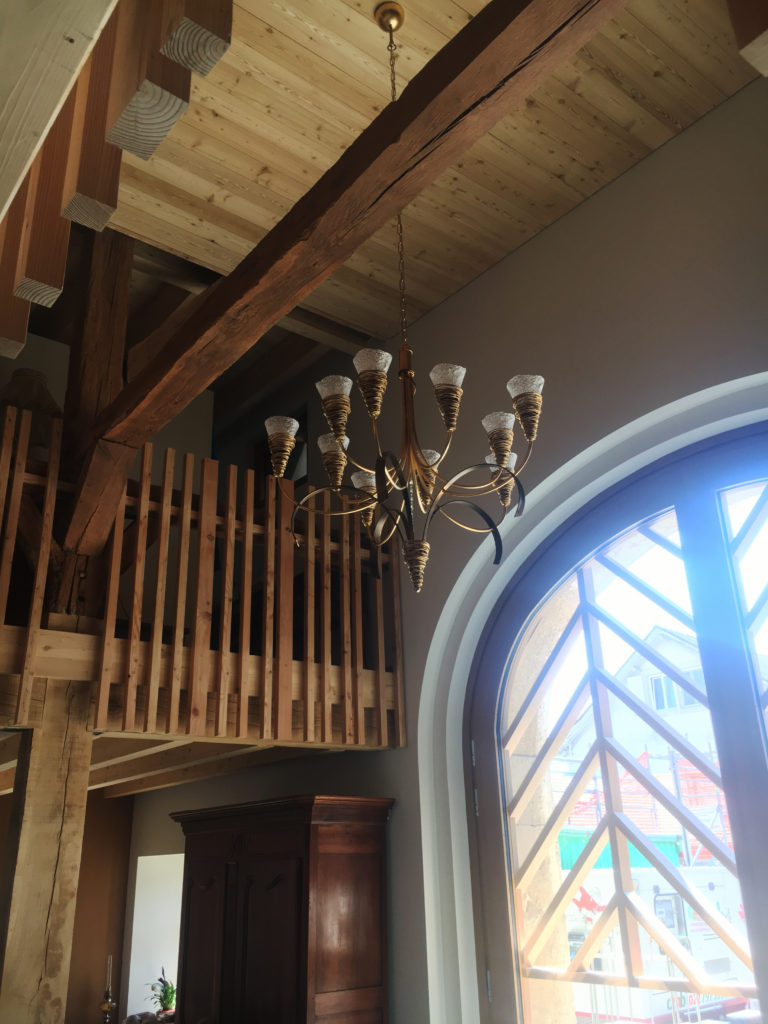 corps de ferme lustre