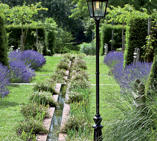 lampadaire_pv1_noir_roger_pradier